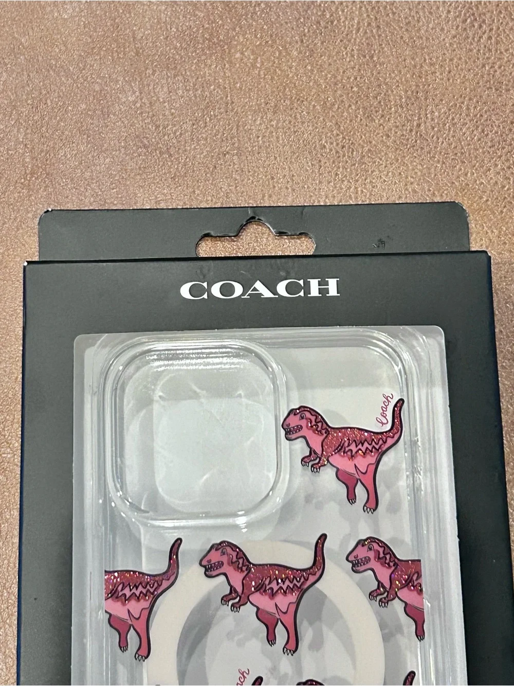 Coach magsafe compatible